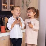 Smoby - Espresso Makinesi - Gerçekçi İmitasyon Oyuncak - Sesler ve Işık Efektleri - 6 Aksesuar - Yaratıcılığı Geliştirin - Günlük Hareketleri Yeniden Oluşturun