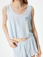 Şortlu Pijama Takımı İşlemeli Kalın Askılı Dokulu Viskon