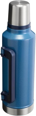 Stanley Classic Legendary Vakumlu Çelik Termos, Mavi (Hammertone Lake), 1.9 Litre | 45 saat dayanır. Sıcak veya soğuk – Sızdırmaz – BPA içermez – Kapak bardak görevi görür