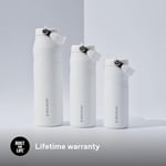 STANLEY IceFlow™ Aerolight™ Flip Straw 2.0 Pipetli Termos Su Şişesi 0.7 Litre - Beyaz (Frost) | Paslanmaz Çelik