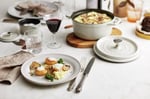 Staub Döküm Tencere Yuvarlak 26 cm Beyaz