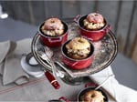 Staub Mini Cocotte, İndüksiyonlu, Dökme Demir, Kiraz Kırmızısı, 10 cm, 13 x 10 x 7 cm, 1 adet