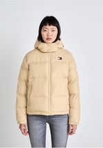 Tommy Jeans Kadın TJW ALASKA PUFFER EXT Ceket DW0DW18610