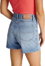 Tommy Jeans MOM SHORT BI0112 Şort Kadın