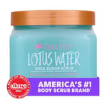 Tree Hut Lotus Su Shea Şeker Ovma | Peeling Vücut Ovma Yumuşak ve Nemlendirilmiş Bir His için Ölü, Kuru Cildi Temizler | Besleyici Temel Vücut Bakımı | 18 oz.
