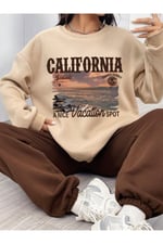 TrendSeninle Kadın Bej California Seaside Baskılı Oversize Alt Üst Eşofman Takımı