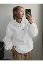 TrendSeninle Kadın Beyaz Calm Growth Baskılı Oversize Kapüşonlu Sweatshirt