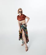 Twist SIRT DEKOLTELİ CROP BLUZ