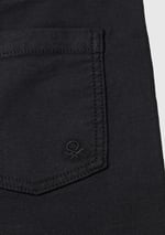 United Colors of Benetton Erkek Çocuk Siyah Arka Cebi Logo İşlemeli Dört Cepli Jogger Pantolon