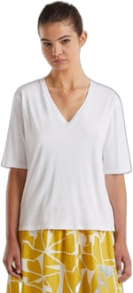 United Colors of Benetton Pamuk Keten Karışımlı V Yaka Rahat Kesim T-Shirt T-Shirt Kadın