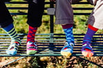 United Oddsocks The Grump Heads Hediye Kutusu – 6 Kaba Karışık ve Eşleşen Tuhaf Çorap Erkekler İçin – UK 6–11, EUR 39–46, US 7–12 – Renkli Canavar Temalı Yenilikçi Çoraplar – Doğum Günü, Noel ve Daha 