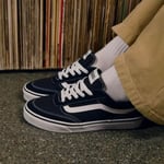 Vans BROOKLYN LS MODA AYAKKABI, VN000D7QBA21 - Bedenler: 38.5 EU, 39 EU, 40 EU, 40.5 EU, 41 EU, 42 EU, 42.5 EU...