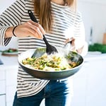 Vicloon Silikon mutfak yardımcısı, 6 adet silikon spatula, çorba kaşığı, fırın fırçası, spatula, ısıya dayanıklı ve yapışmaz, paslanmaz çelik ve dikişsiz tek parça tasarım (siyah)