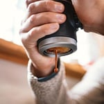 WACACO Picopresso Portatif Espresso Makinesi Koruyucu Kılıfla Birlikte Verilen, Profesyonel Kahve Makinesi, Uyumlu Ultra-ince Öğütme, Elle Çalıştırılan, Kamp için Seyahat Kahve Makinesi