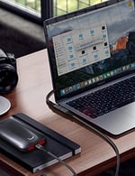 XAOSUN Thunderbolt 4 Kablo için 240W USB4, 90 Derece Dik Açı Thunderbolt 4 Kablo 6 ft, Destek 240W Şarj, 40Gbps Transfer, MacBook, Thunderbolt Dock, Tablet, Hub, eGPU için 8K/5K HD Ekran