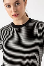 Kısa Kollu Çizgili T-Shirt