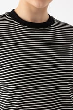 Kısa Kollu Çizgili T-Shirt