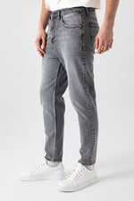 Paça Yıpratmalı Tapered Jean