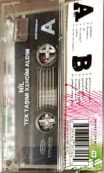 Nil Karaibrahimgil - Tek Taşımı Kendim Aldım KASETNil Karaibrahimgil - Tek Taşımı Kendim Aldım KASET