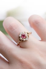 Lily Garnet Ve Pırlanta Tasarım Yüzük