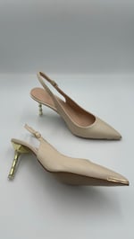 GOLD DETAYLI BEJ STİLETTO 