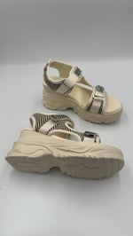 VOYAGER ORTEPEDİK SANDALET TAŞLI