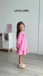 Pembe Yaka Detaylı Elbise
