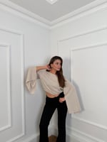 Kayık Yaka Dökümlü Kol Crop Bluz