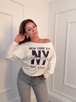 Kayık Yaka New York baskılı Sweatshirt 