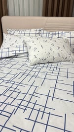 Grid Flora - Lacivert Geometrik ve Çiçekli Pamuklu Nevresim Takımı