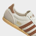 adidasIH1600355JAPAN W