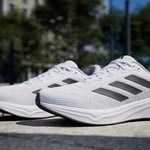 adidasIH6008415RESPONSE