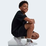 adidasJF249611-12YaşJ ZNE SHORTS