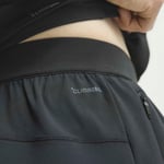 adidasKR8780L7PUREMOTIONSHORT
