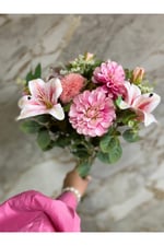 Premium Pembe Yapay Çiçek Buketi 55 cm | Zambak & Şakayık Detaylı Gerçek Görünümlü Dekoratif Çiçek