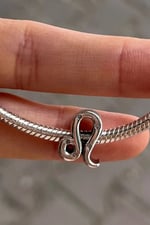 Burç Charm