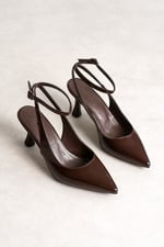 JULIETTE Kadın Acı Kahve Rugan Sivri Burun Bilekten Bantlı 7 Cm İnce Topuklu Slingback Ayakkabı