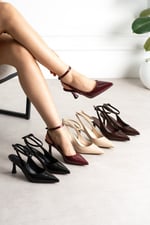 JULIETTE Kadın Bordo Rugan Sivri Burun Bilekten Bantlı 7 Cm İnce Topuklu Slingback Ayakkabı