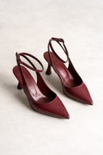 JULIETTE Kadın Bordo Rugan Sivri Burun Bilekten Bantlı 7 Cm İnce Topuklu Slingback Ayakkabı