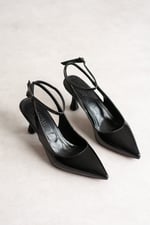 JULIETTE Kadın Siyah Rugan Sivri Burun Bilekten Bantlı 7 Cm İnce Topuklu Slingback Ayakkabı