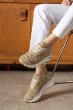 Kadın Bej Özel Örme Tasarım Papatya Desenli Kalın Taban Spor Ayakkabı Sneaker