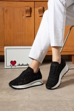 Kadın Siyah Özel Örme Tasarım Papatya Desenli Kalın Taban Spor Ayakkabı Sneaker
