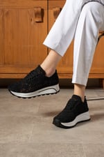 Kadın Siyah Özel Örme Tasarım Papatya Desenli Kalın Taban Spor Ayakkabı Sneaker