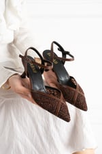 LACEVA Kadın Acı Kahve Dantel Detaylı Sivri Burun 6 cm Topuklu Slingback Ayakkabı