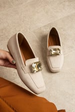 LIRA Bej Taş Detaylı Süet Kadın Loafer
