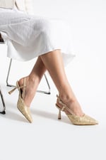 LISA KadınGold Sivri Burun 7 cm Topuklu Çiçek Dantel Desenli Rugan Slingback Ayakkabı