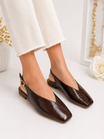 LIVORA Kadın Acı Kahve Kare Burun Tokalı Düz Taban Slingback Casual Babet Ayakkabı