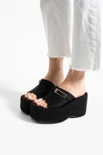LUNARA Kadın Siyah 10 cm Platform Topuk Tokalı Kalın Taban Terlik Sandalet
