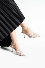 MEGGIE Kadın Beyaz Sivri Burun 7 cm Topuklu Tül Üzerine İnci İşlemeli Slingback Ayakkabı
