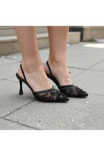 MEGGIE Kadın Siyah Sivri Burun 7 cm Topuklu Tül Üzerine İnci İşlemeli Slingback Ayakkabı